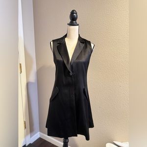 Alice + Olivia sleeveless vest dress black